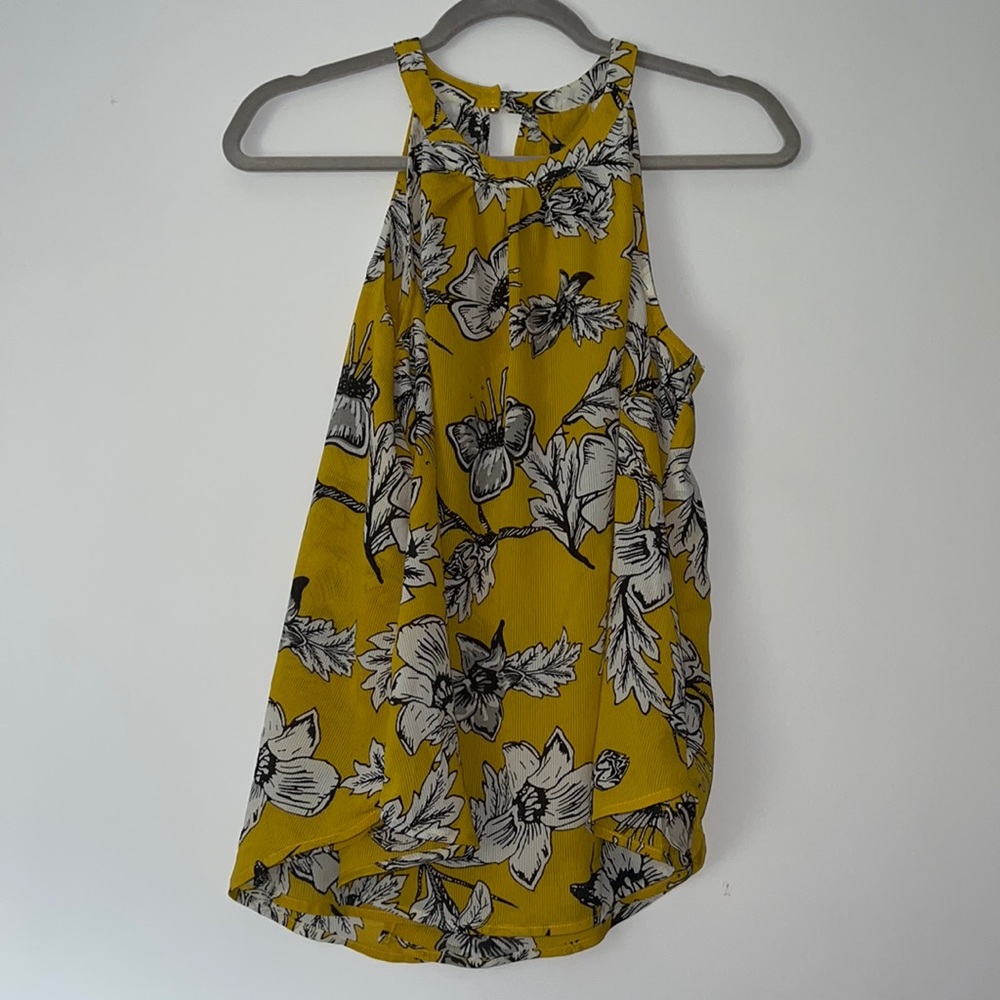 Medium Staccato Floral Sleeveless Blouse with Slit Back Opening